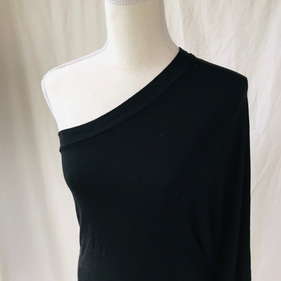 One shoulder top - Picture 2 of 4